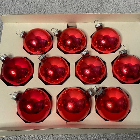 Vintage Shiny Brite Red 10 Mercury Glass Christmas Ball Ornament - Picture 4 of 4
